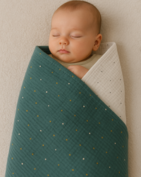 Couverture mi-saison bébé 100x80 cm en coton vert pailleté blanc, douce et respirante, fabriquée au Maroc