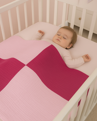 Couverture d’Été BABYMAT violet patchwork 100x100cm en coton léger pour bébé, fabriquée au Maroc